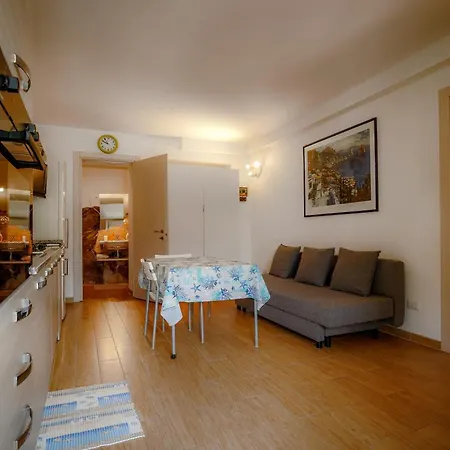 Apartment Paola House Via Romagna